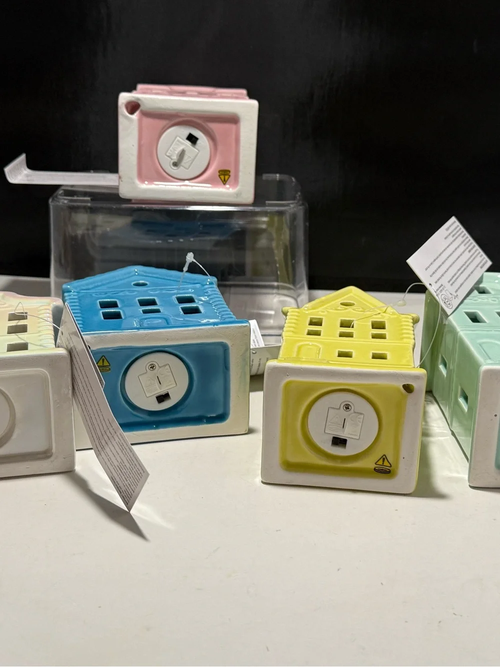 5 Target Bullseye All-Season Ceramic Pastel LED‎ Light-Up Houses Diorama Realtor
